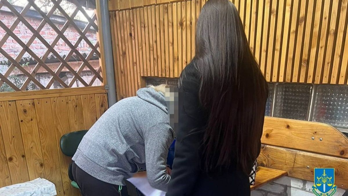 Виховательці реабілітаційного центру на Львівщині повідомили підозру за побиття учениці