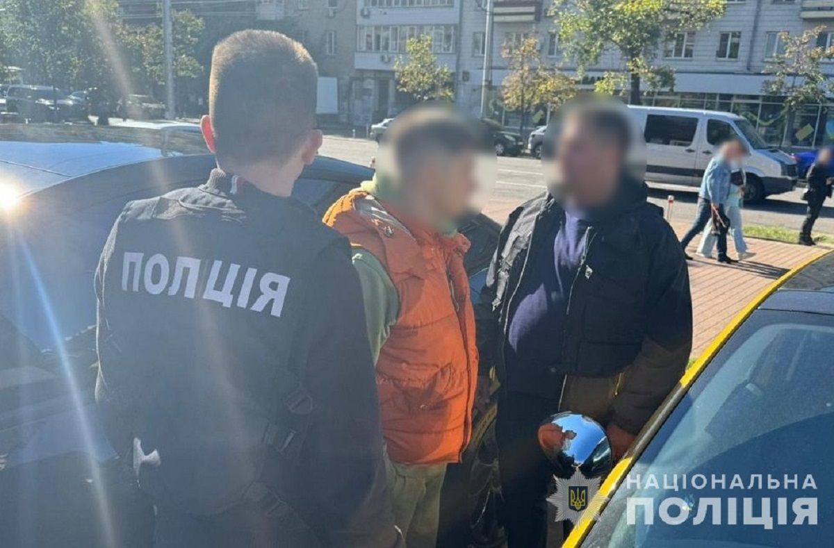 У Києві викладач університету допомагав ухилянту отримати посаду з бронюванням від служби