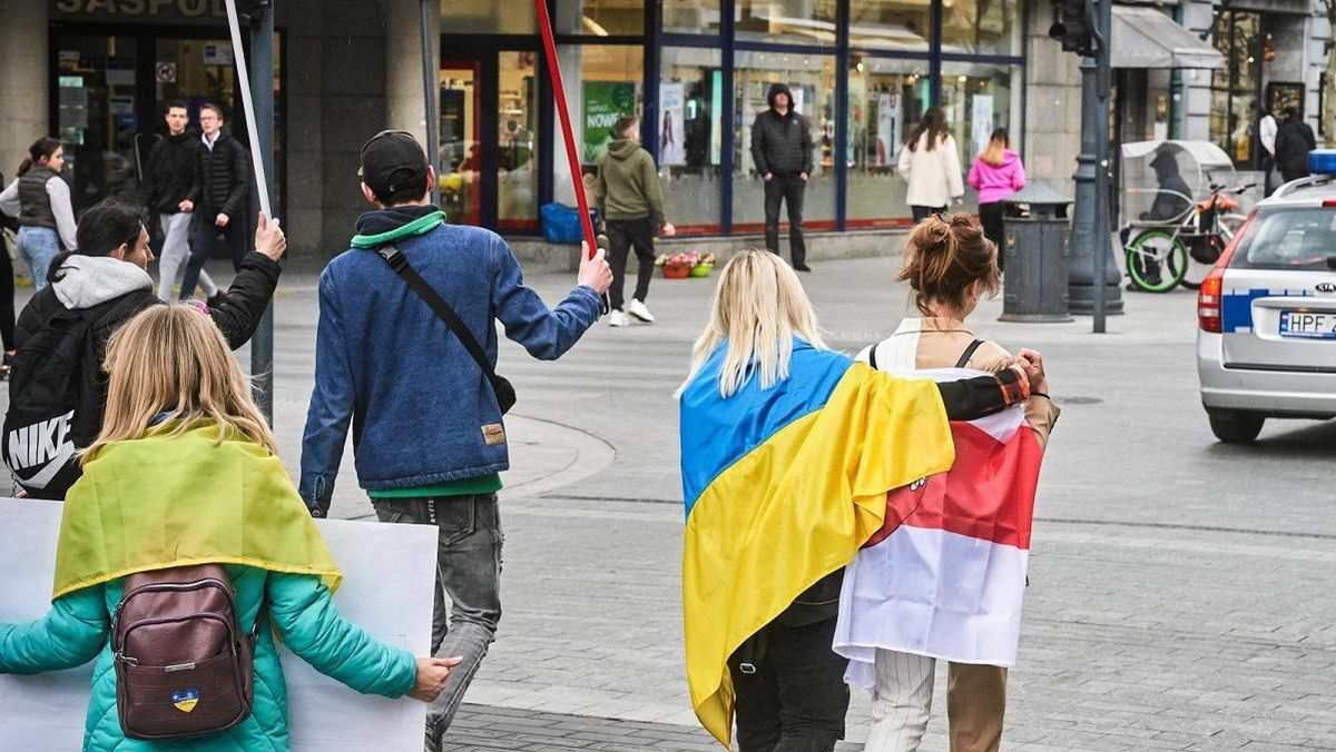 Підтримка поляками біженців з України впала до мінімуму з початку 2022 року