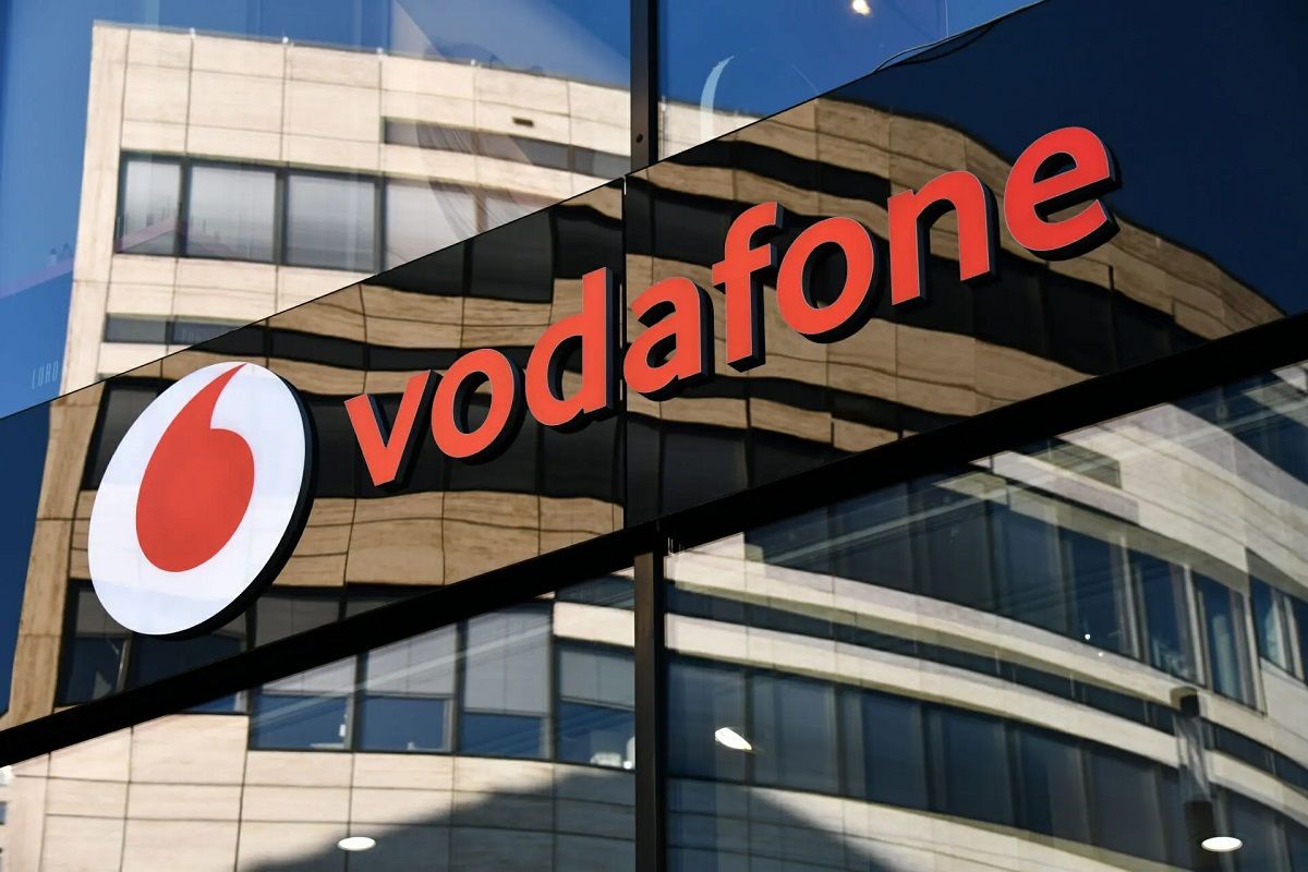Мобільний оператор Vodafone почав продаж номерів з новим кодом 