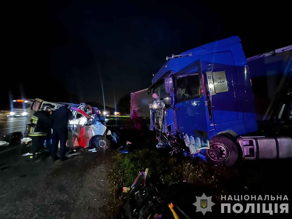 У ДТП на Вінниччині загинули шестеро людей, з них – дві дитини