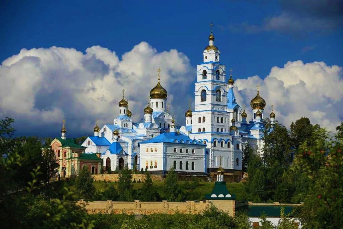Тернопільська ОВА звернулась в поліцію через апеляцію мерії Почаєва у справі монастиря УПЦ МП