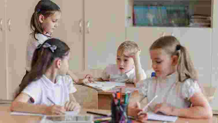 Ініціаторка законопроєкту про мовне середовище у школах пояснила, кого каратимуть за порушення