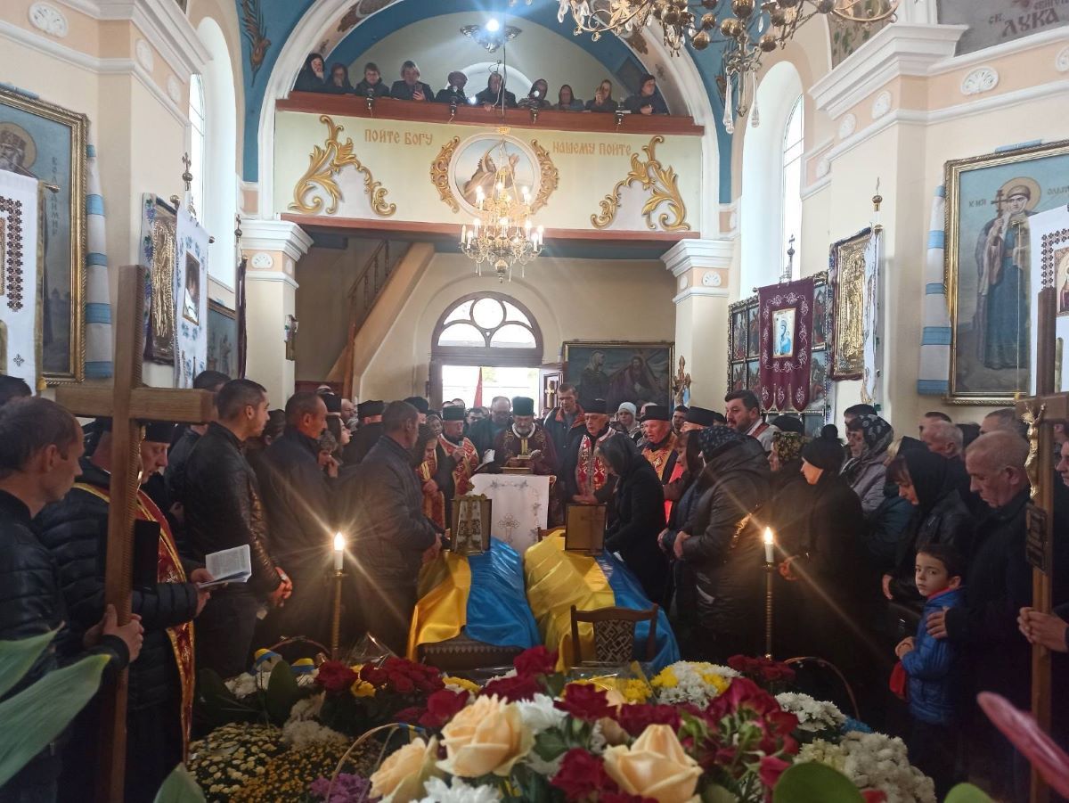 На Львівщині попрощалися із загиблими на фронті в один день братами 