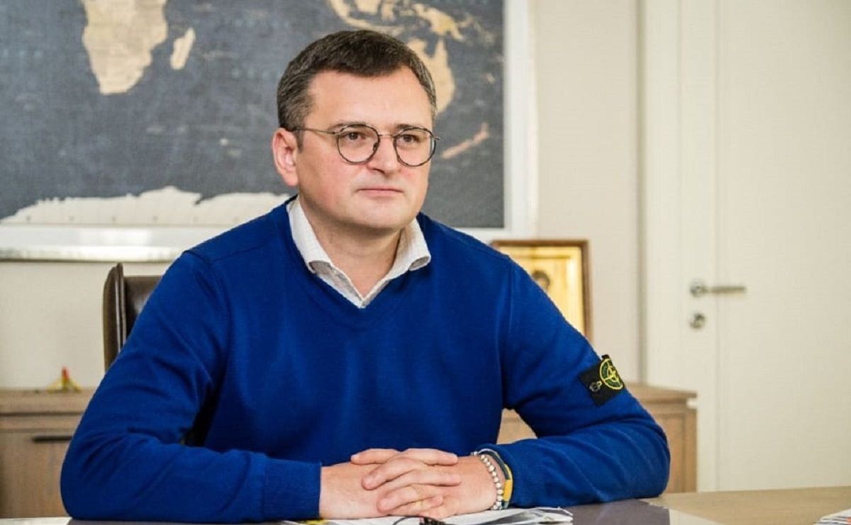Дмитро Кулеба виставив на аукціон подарунки часів його керівництва МЗС
