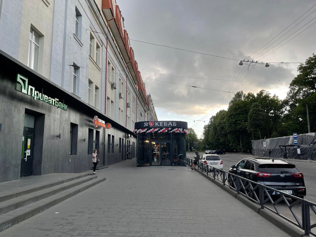 Суд дозволив адвокату Зварича будувати МАФ на місці підземного переходу у Львові