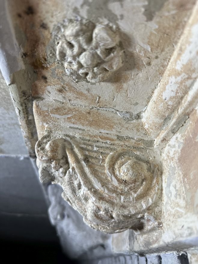 Ренесансні мотиви ліпнини