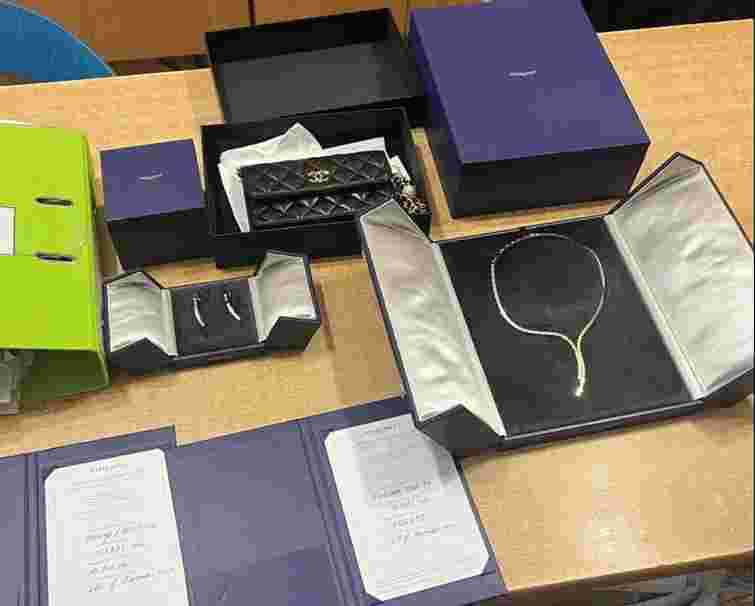 На Волині митники виявили контрабанду брендових речей вартістю 2 млн грн