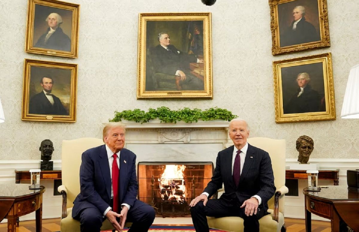 Джо Байден та Дональд Трамп провели зустріч у Білому домі 