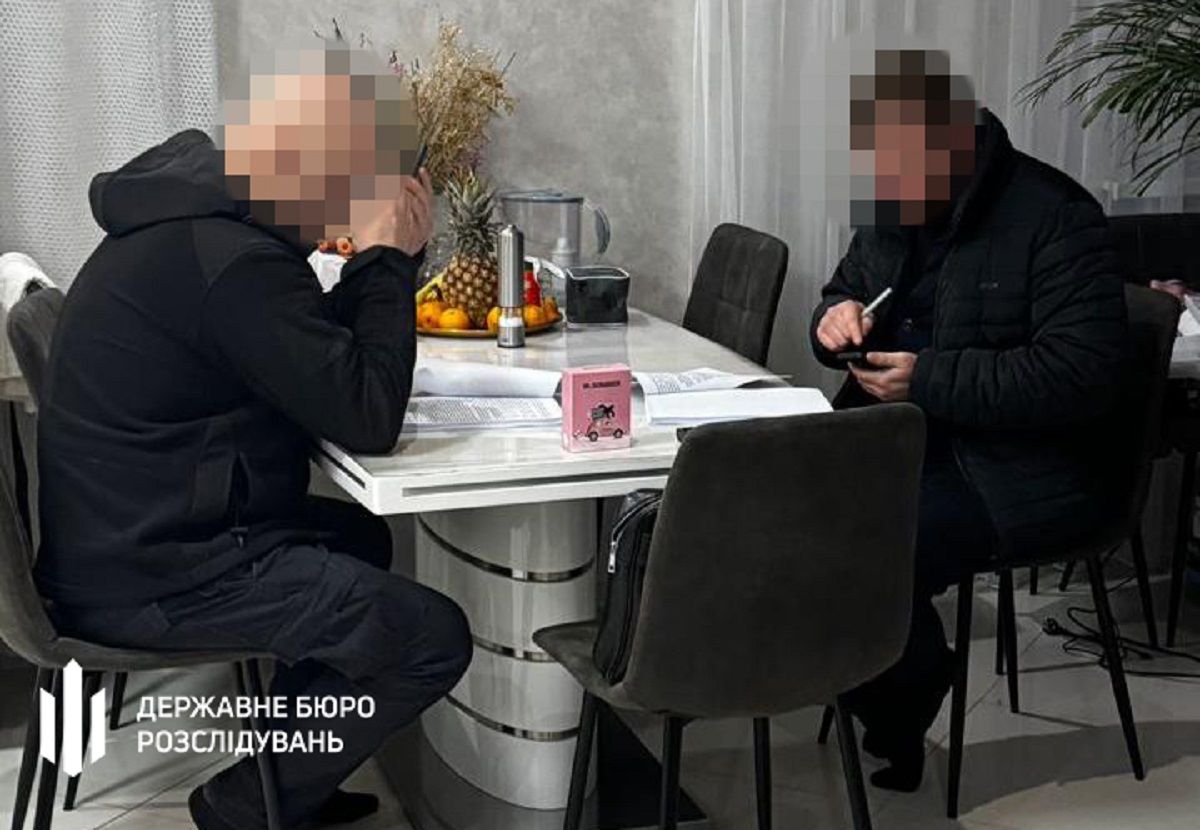 Інженер енергетичного держпідприємства оформив фальшиві бронювання для понад 450 ухилянтів