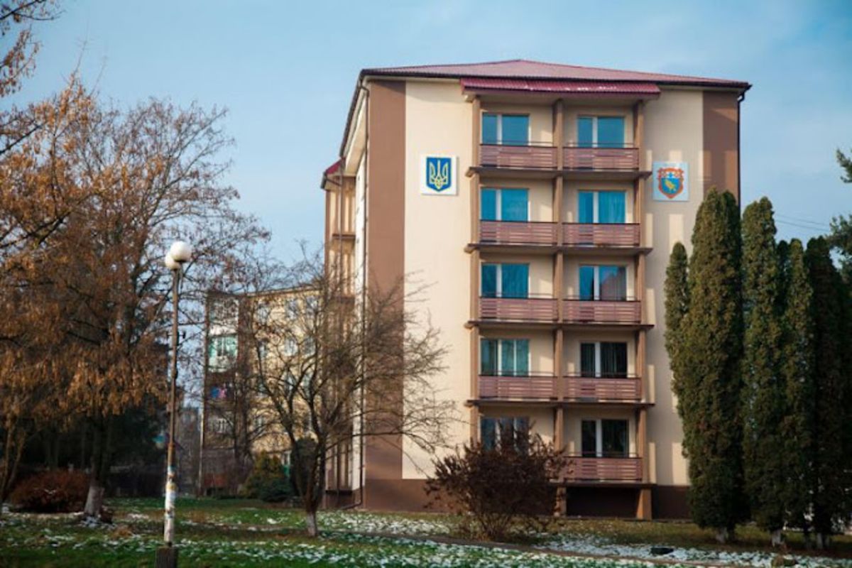 На Прикарпатті громада змусила міськраду не підвищувати плату за воду та каналізацію