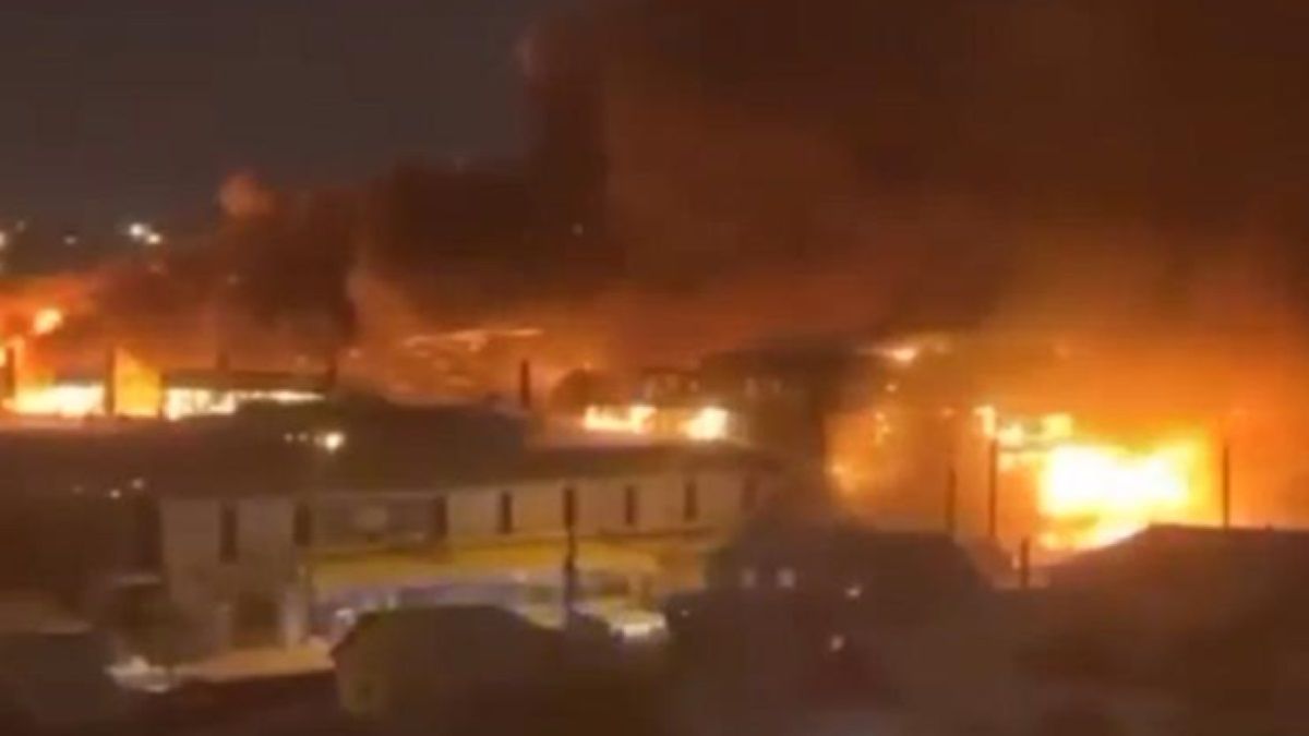 У Новосибірську згорів важливий стратегічний склад росіян
