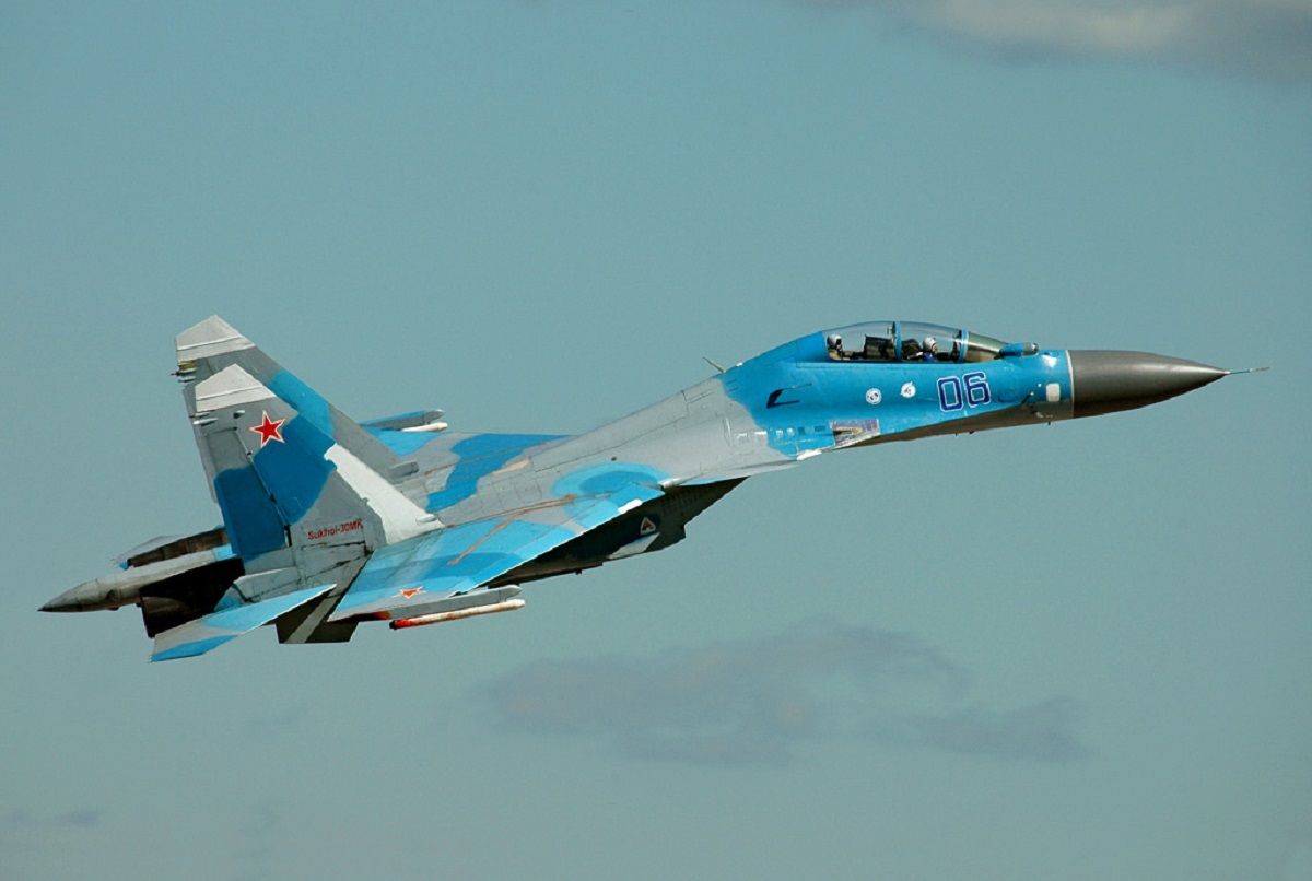 Розвідка повідомила про знищення винищувача Су-30 у Краснодарському краї
