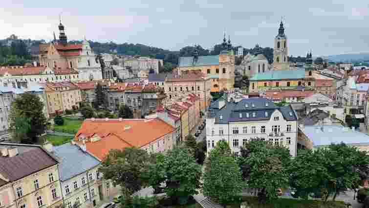 У Польщі знайшли 11 картин, які викрали під час евакуації з України у 2022 році