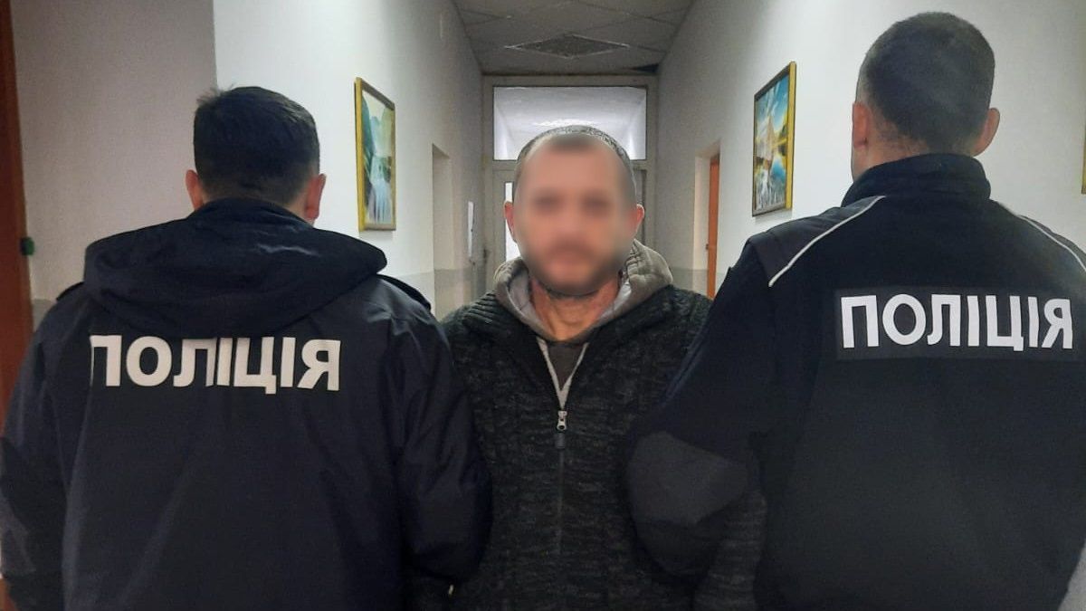 На Львівщині 41-річний чоловік до смерті побив знайомого і втік
