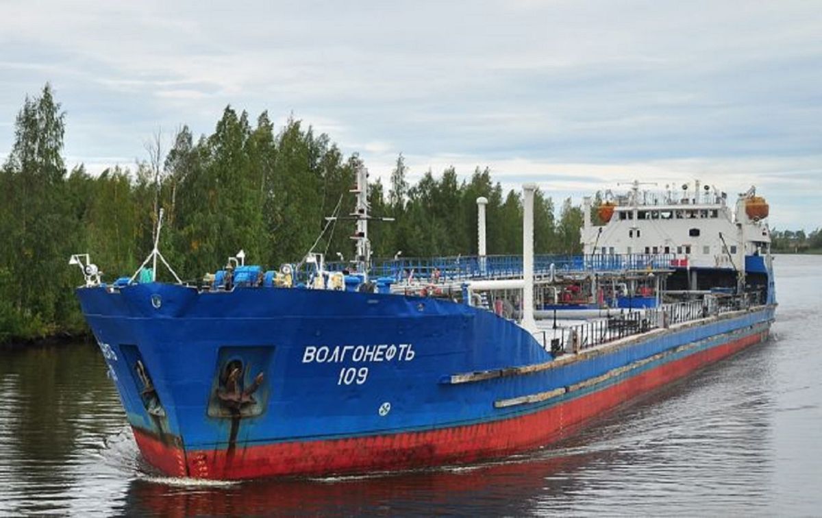 Росіяни повідомили про аварію третього танкера біля Керченської протоки