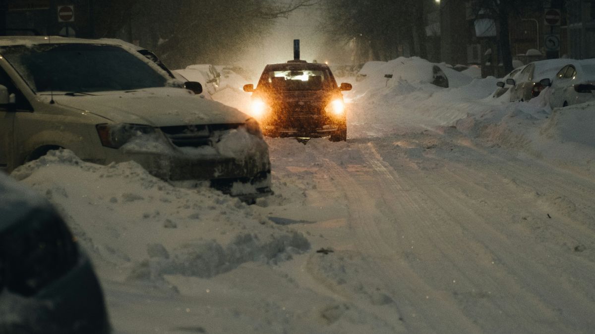 Пʼять зимових звичок, які лише шкодять вашому автомобілю