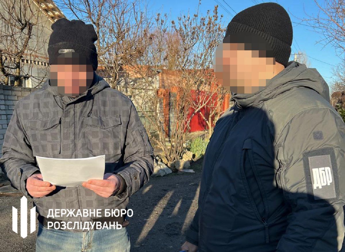 ДБР та СБУ затримали херсонця, який під час окупації охороняв російську катівню