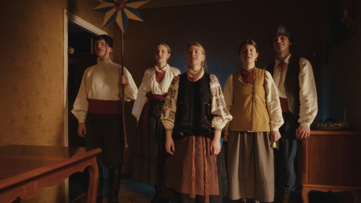 Фонд «Повернись живим» та гурт «ЩукаРиба» записали різдвяне відео із українським військовим