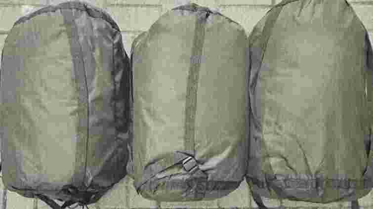 Директора українського підприємства підозрюють у поставці ЗСУ неякісних спальників на 30 млн грн