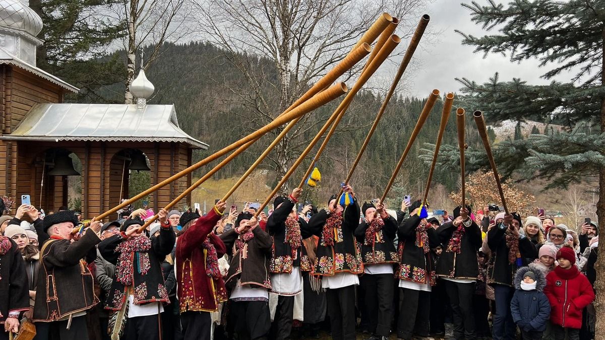 Колядники з Криворівні виступатимуть на благодійному фестивалі у Львові