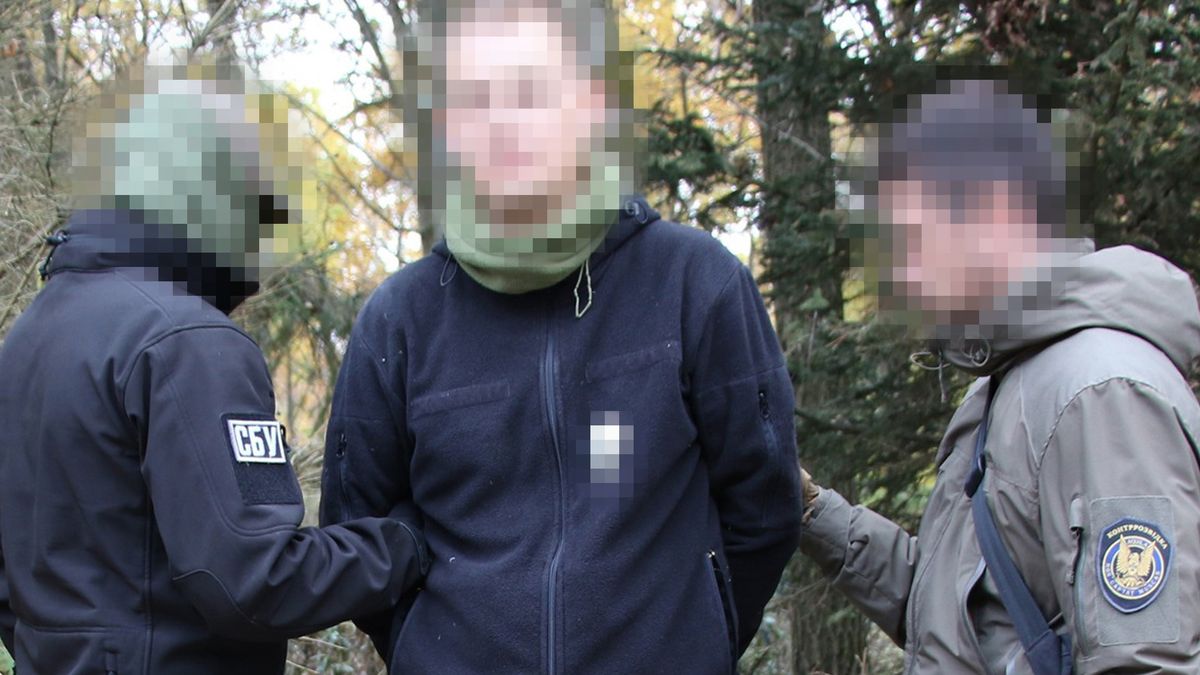 СБУ викрила диверсантів, які готувались масово спустити з колій потяги «Укрзалізниці»