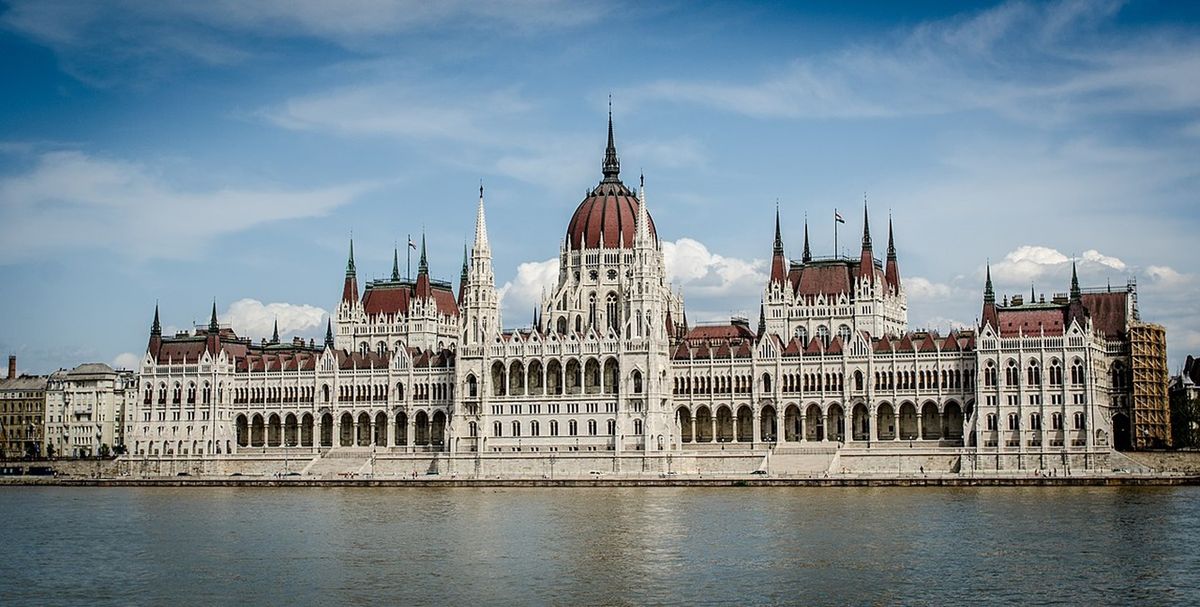 Угорщина не отримає 1 млрд євро допомоги від ЄС через провалення реформ
