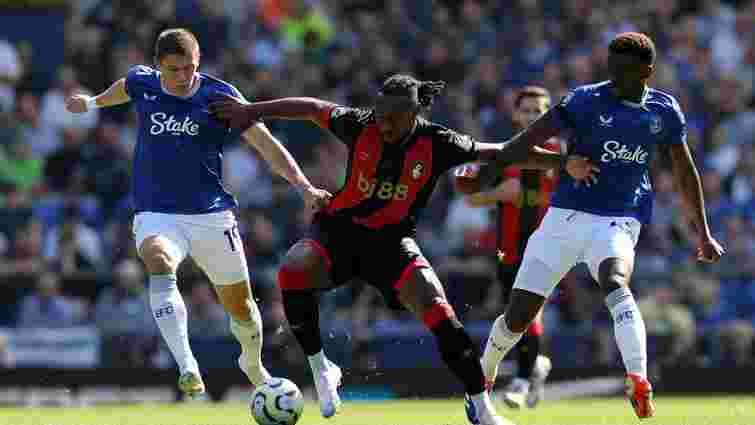 Забарний допоміг «Борнмуту» перемогти «Евертон» Миколенка в українському дербі АПЛ