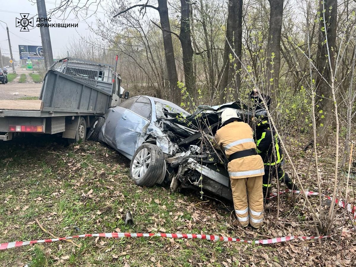 Водій Mercedes уник покарання за смертельну аварію з двома загиблими на Прикарпатті