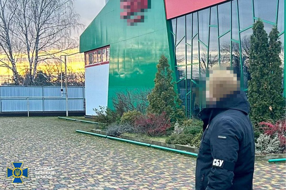 Посадовці українського холдингу допомагали росіянами побудувати завод скрапленого газу