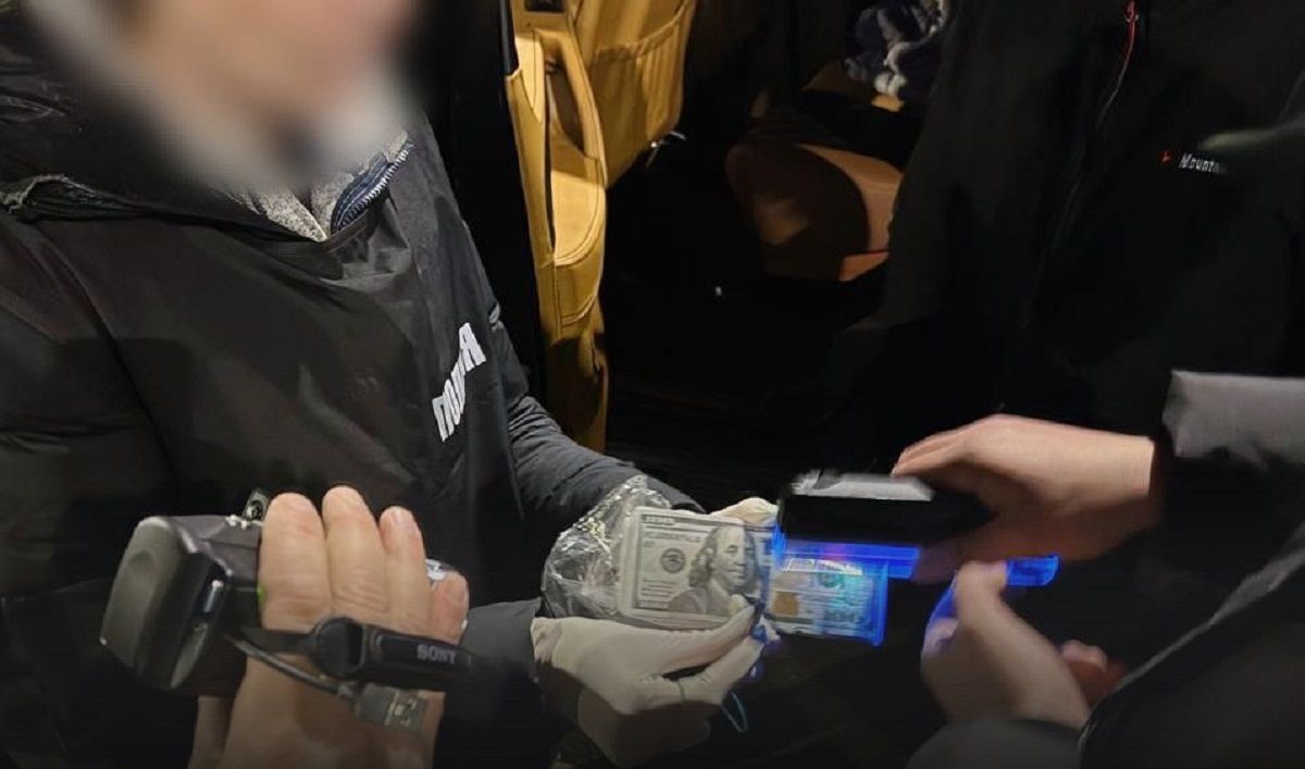 Організатор схеми на Львівщині за 21 тис. доларів вносив ухилянтів до системи «Шлях»