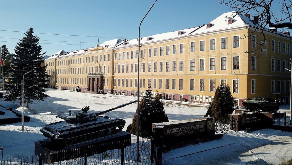 Начальника Академії сухопутних військ обиратимуть в застосунку «Армія+»