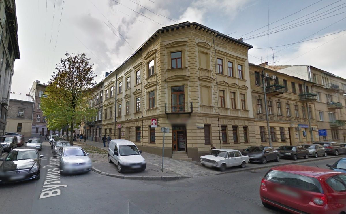 Банк «Львів» продає триповерховий будинок у центрі міста за 62,6 млн грн