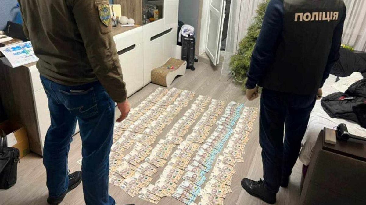 Поліція провела обшуки у Чорнобильській лікарні та Львівському онкоцентрі