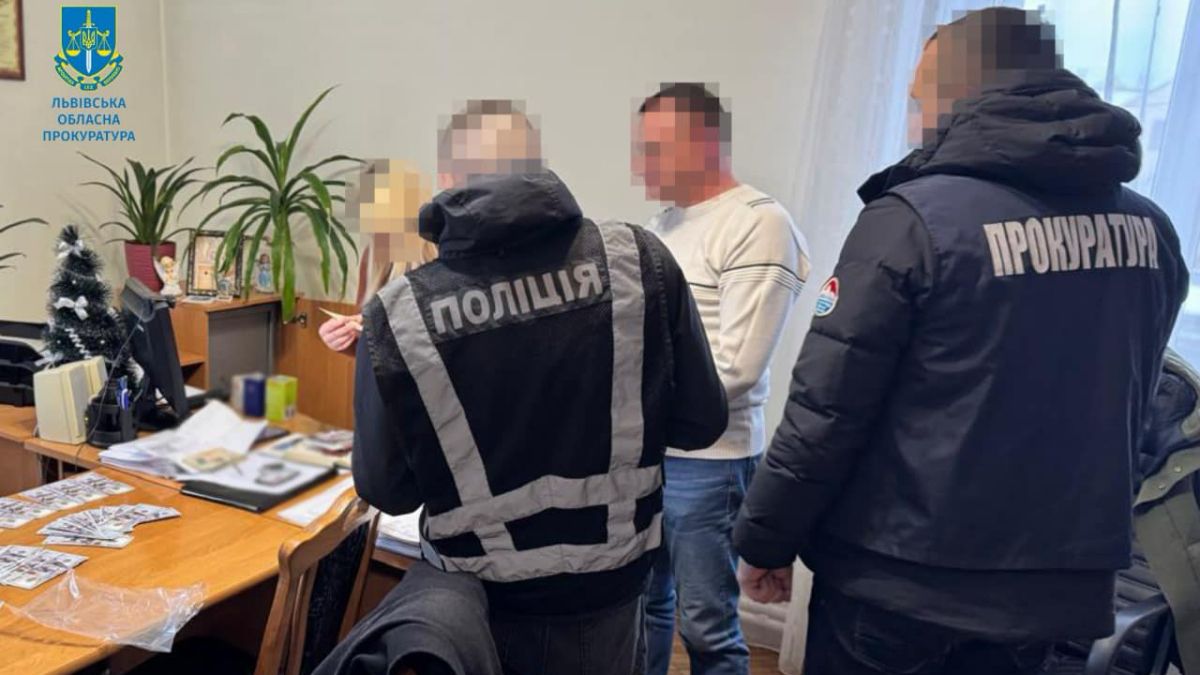 Начальника районного управління газової служби на Львівщині затримали на хабарі