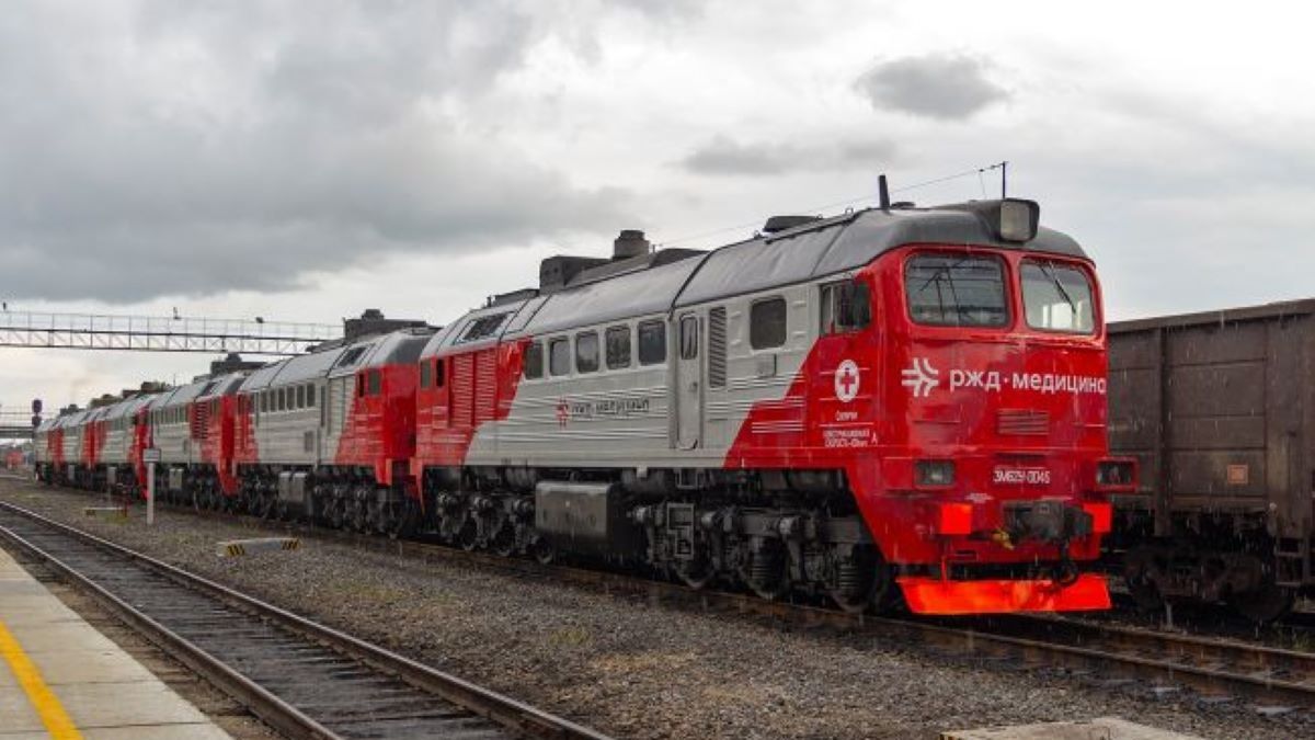 У Санкт-Петербурзі спалили локомотив, який використовували для російської армії