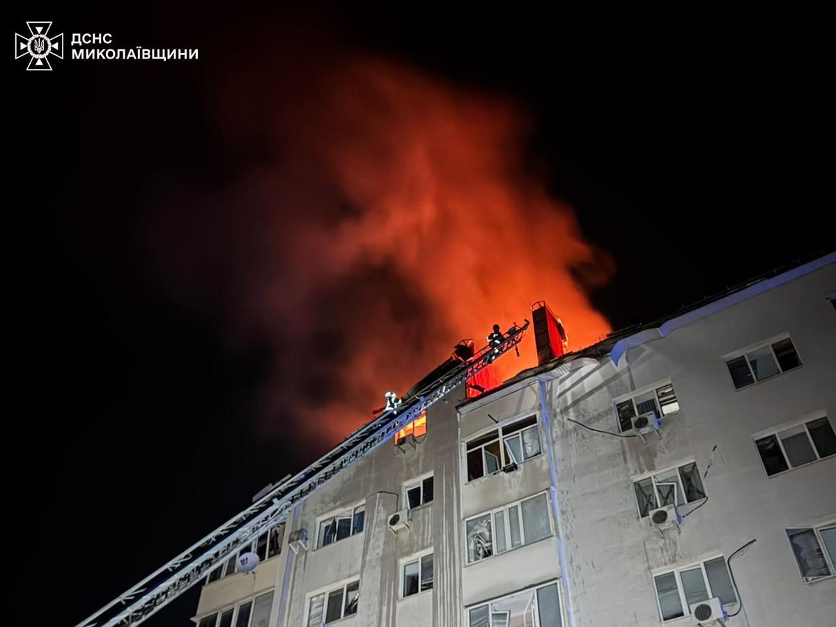 Росіяни атакували дронами житлову багатоповерхівку в Миколаєві