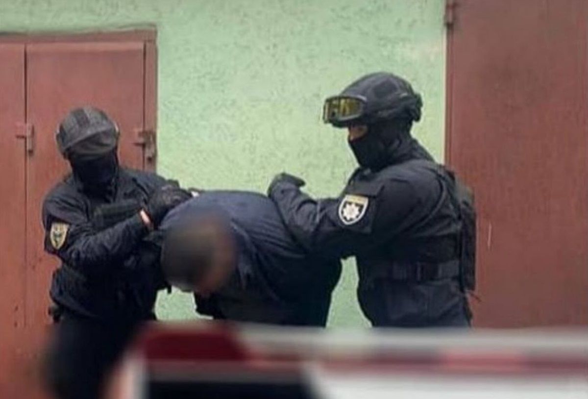 У Чернівцях чоловіка засудили до 9 років в'язниці за шантаж колишньої подруги