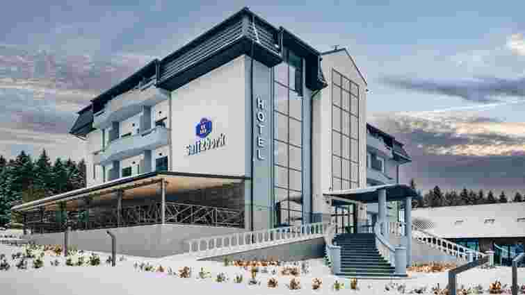 Суд арештував готельний комплекс дружини львівського митника у справі незаконного збагачення Суд арештував готельний комплекс дружини львівського митника у справі незаконного збагачення