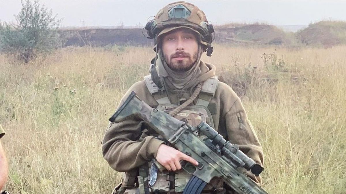 Президент присвоїв звання Героя України загиблому нацгвардійцю з Івано-Франківська Роману Голубу