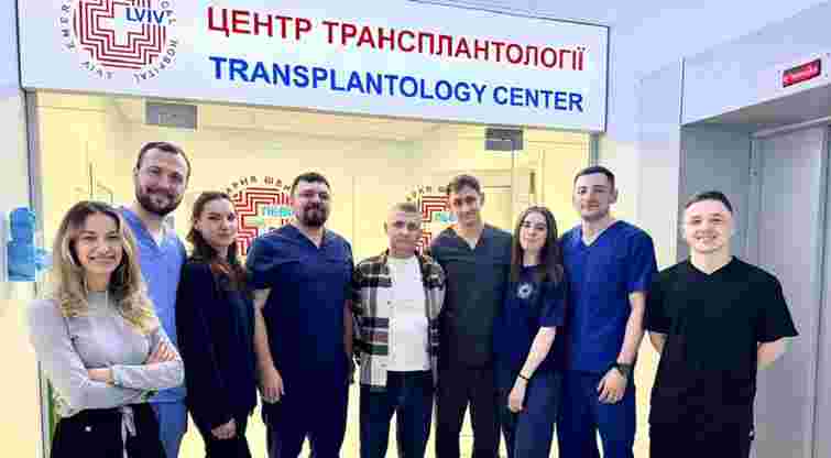 Трансплантологи Львова вперше успішно провели ретрансплантацію печінки 32-річному пацієнту