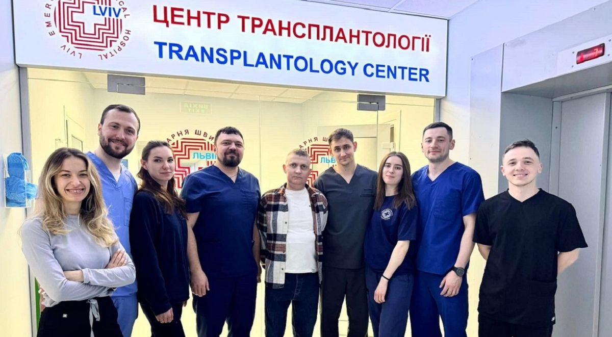 Трансплантологи Львова вперше успішно провели ретрансплантацію печінки 32-річному пацієнту