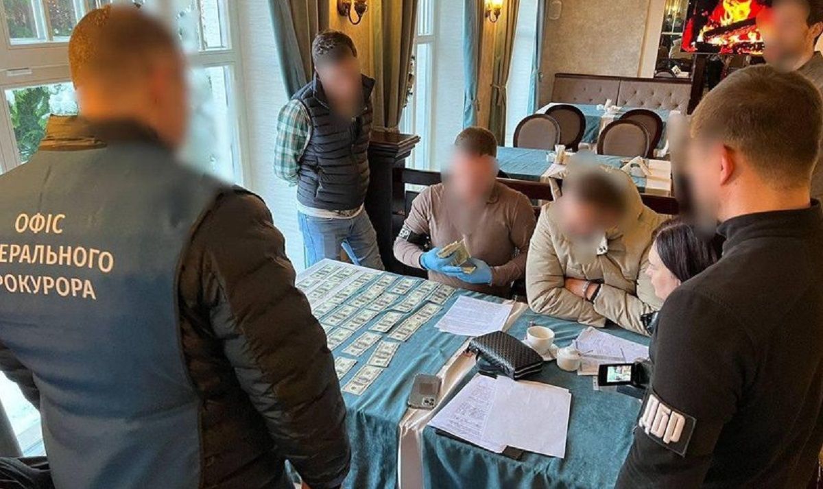 ДБР викрило львівського митника у незаконному збагаченні на 12 млн грн