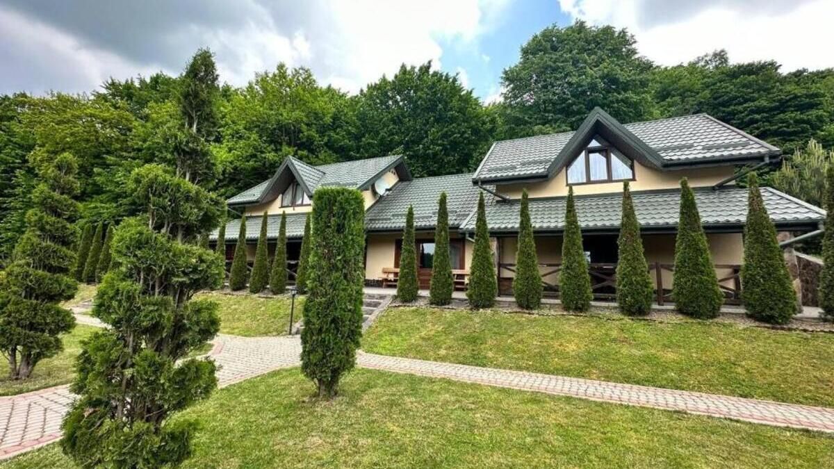 Сільрада біля Львова продала чверть гектара землі для бази відпочинку за 20 тис. доларів