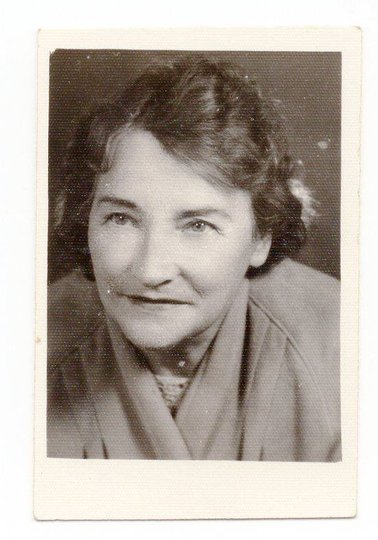 Евеліна Вінцковська, в якої Кароліна прожила до 1944 року