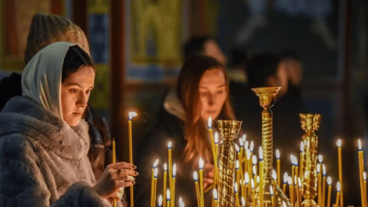Рівні перед Богом: історія та прикмети Собору трьох святителів