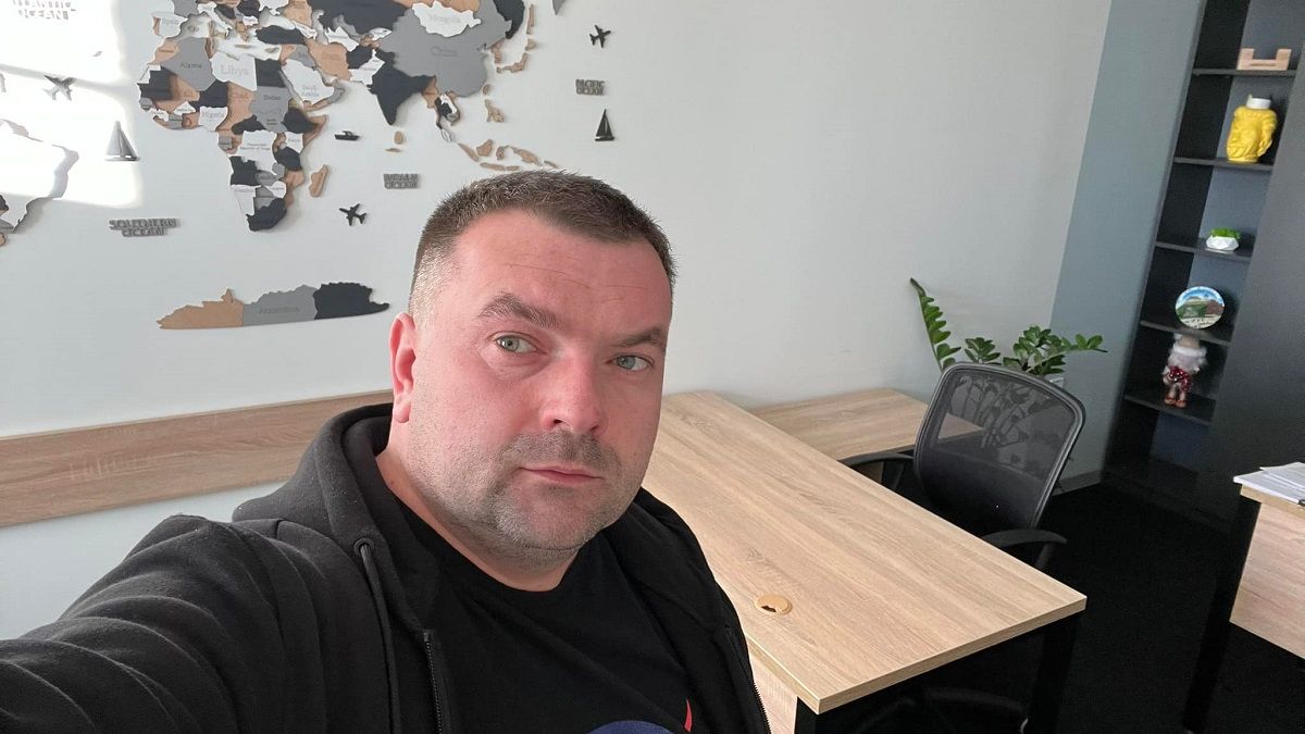 Посадовця Львівської міськради забрали у ТЦК з-під будівлі ратуші