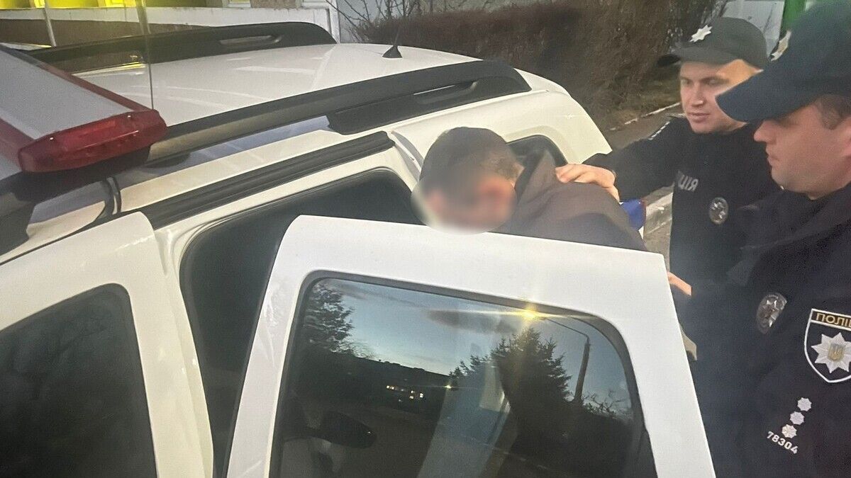 34-річний мешканець Львівщини викрав автомобіль просто з-під магазину