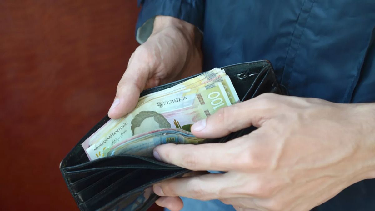 Якою буде мінімальна зарплата у лютому і що від неї залежить