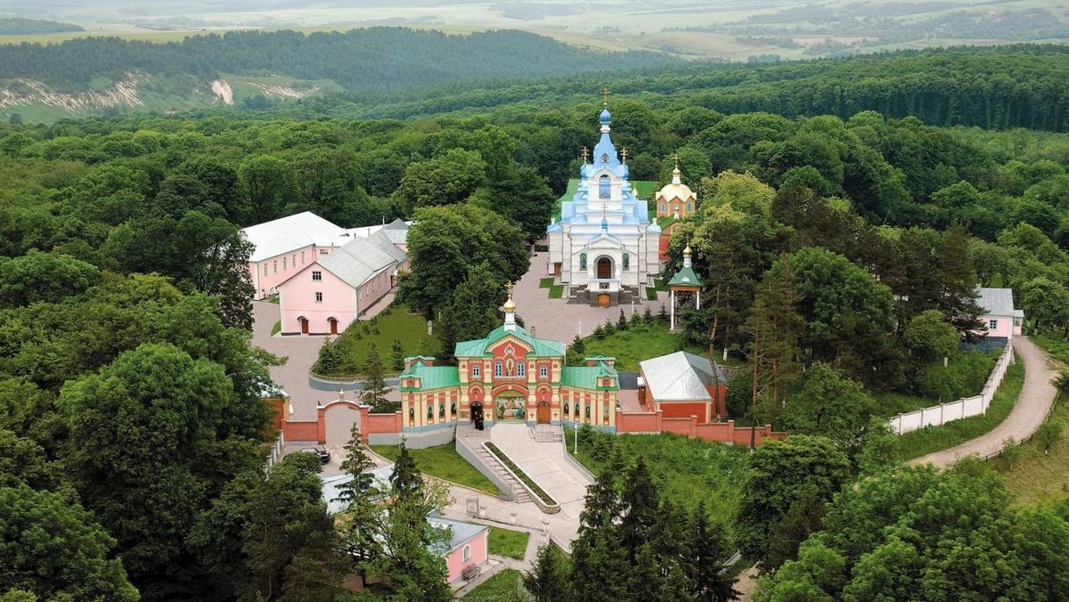 ПЦУ заснувала монастир у Почаєві на Тернопільщині